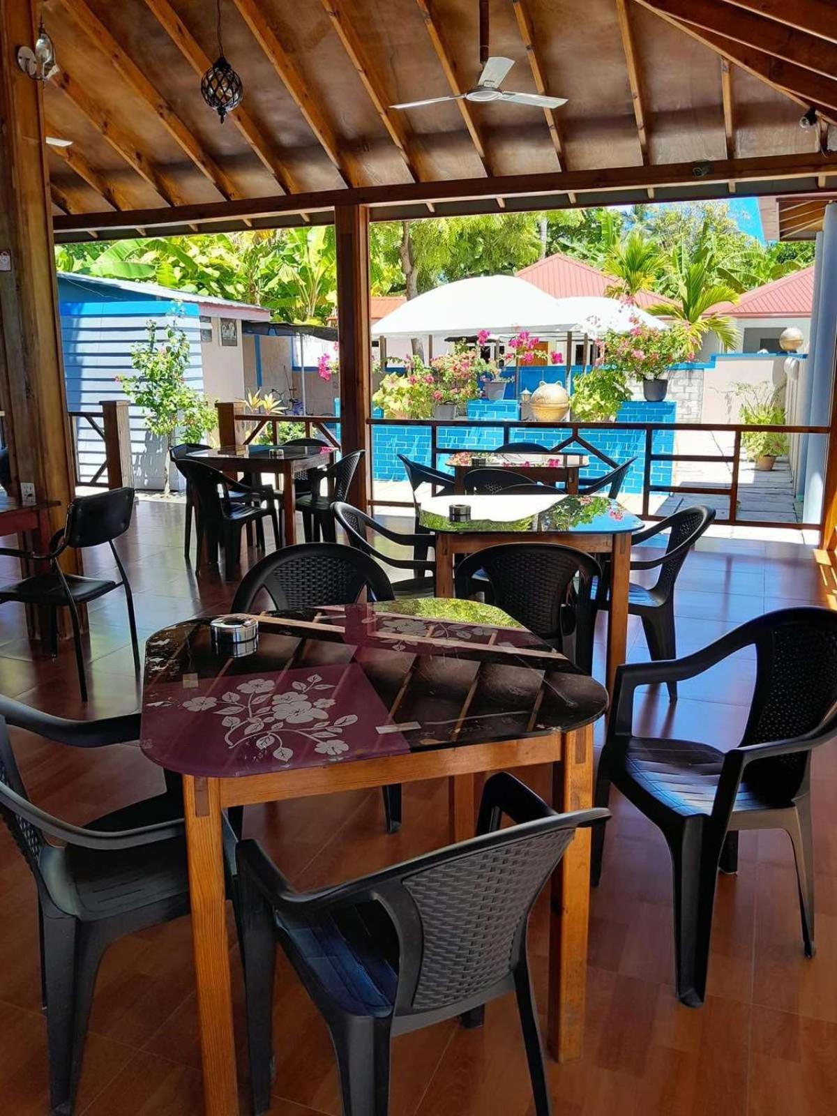 Charming Holiday Lodge- Addu Atoll Meedhoo, Maldives Ngoại thất bức ảnh