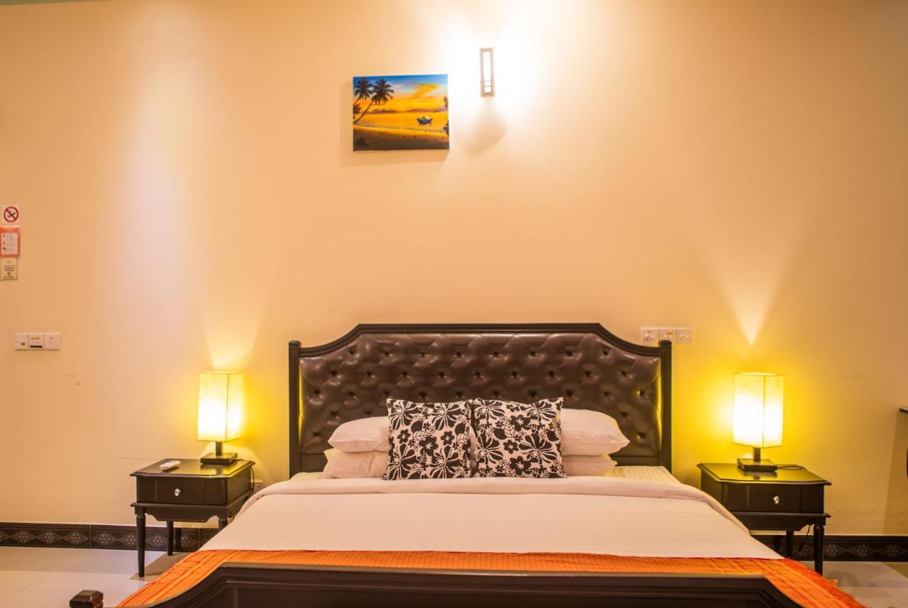 Charming Holiday Lodge- Addu Atoll Meedhoo, Maldives Ngoại thất bức ảnh